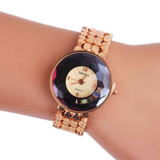 Fashion Women's Alloy Pointer Quartz Wrist Watch