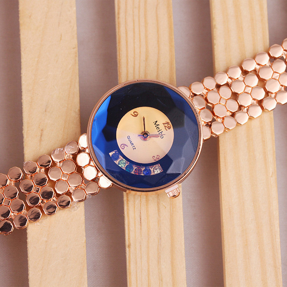 Fashion Women's Alloy Pointer Quartz Wrist Watch