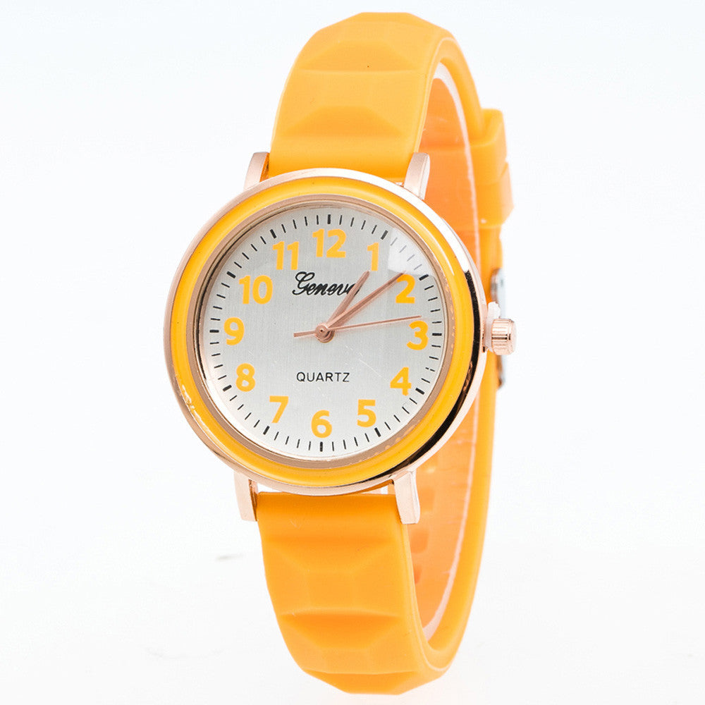 Fashion Women's Pointer Quartz Wrist Watch